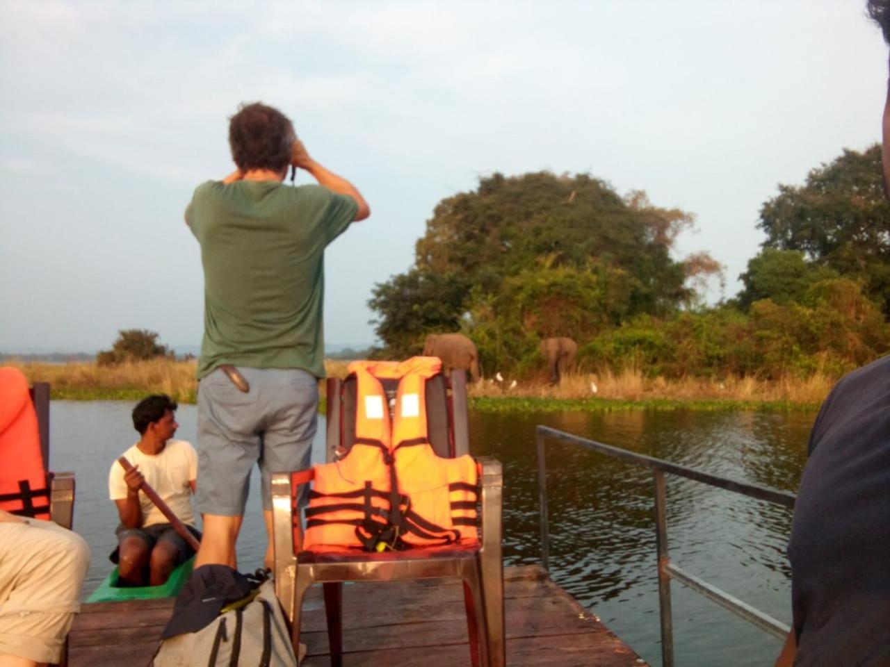 Geethani Tourist Home Polonnaruwa Buitenkant foto